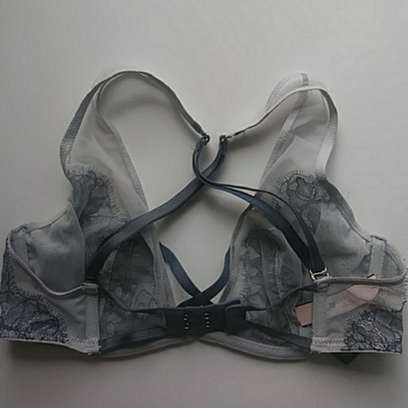 VS very sexy unlined plunge metallic lace bra 32D - Picture 3 of 5